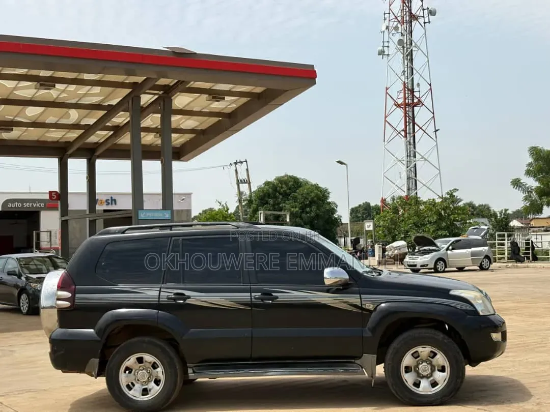 Toyota Land Cruiser Prado 2008 Black