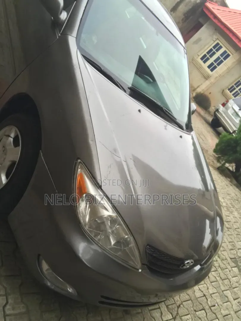 Toyota Camry 2004 Gray