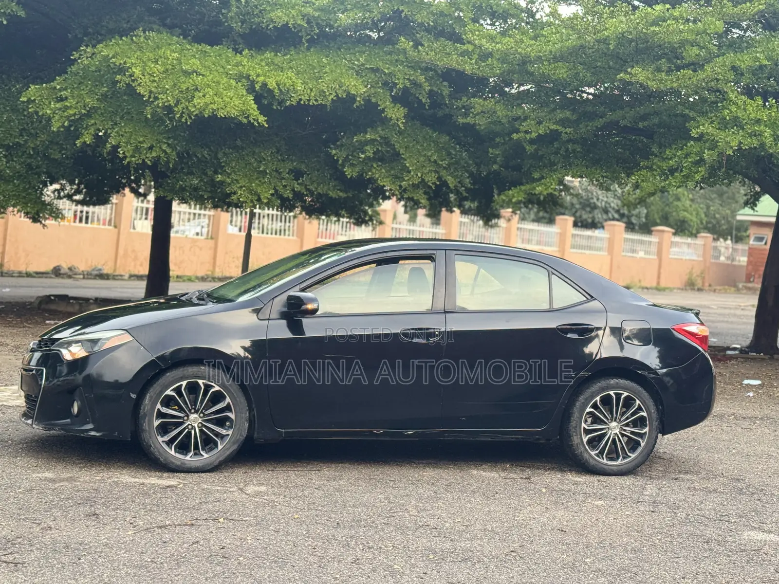 Toyota Corolla S 4dr Sedan (1.8L 4cyl CVT) 2015 Black