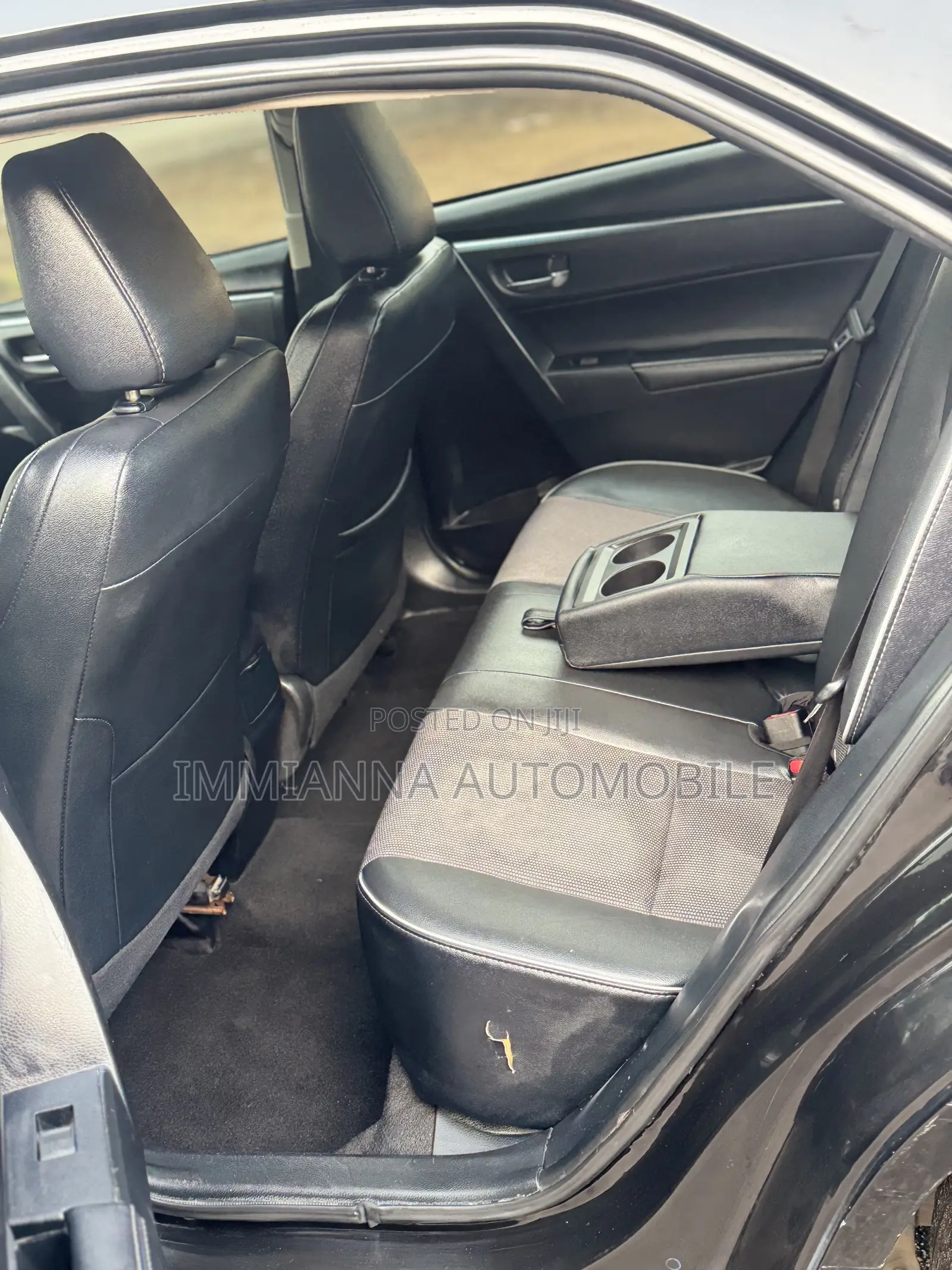 Toyota Corolla S 4dr Sedan (1.8L 4cyl CVT) 2015 Black