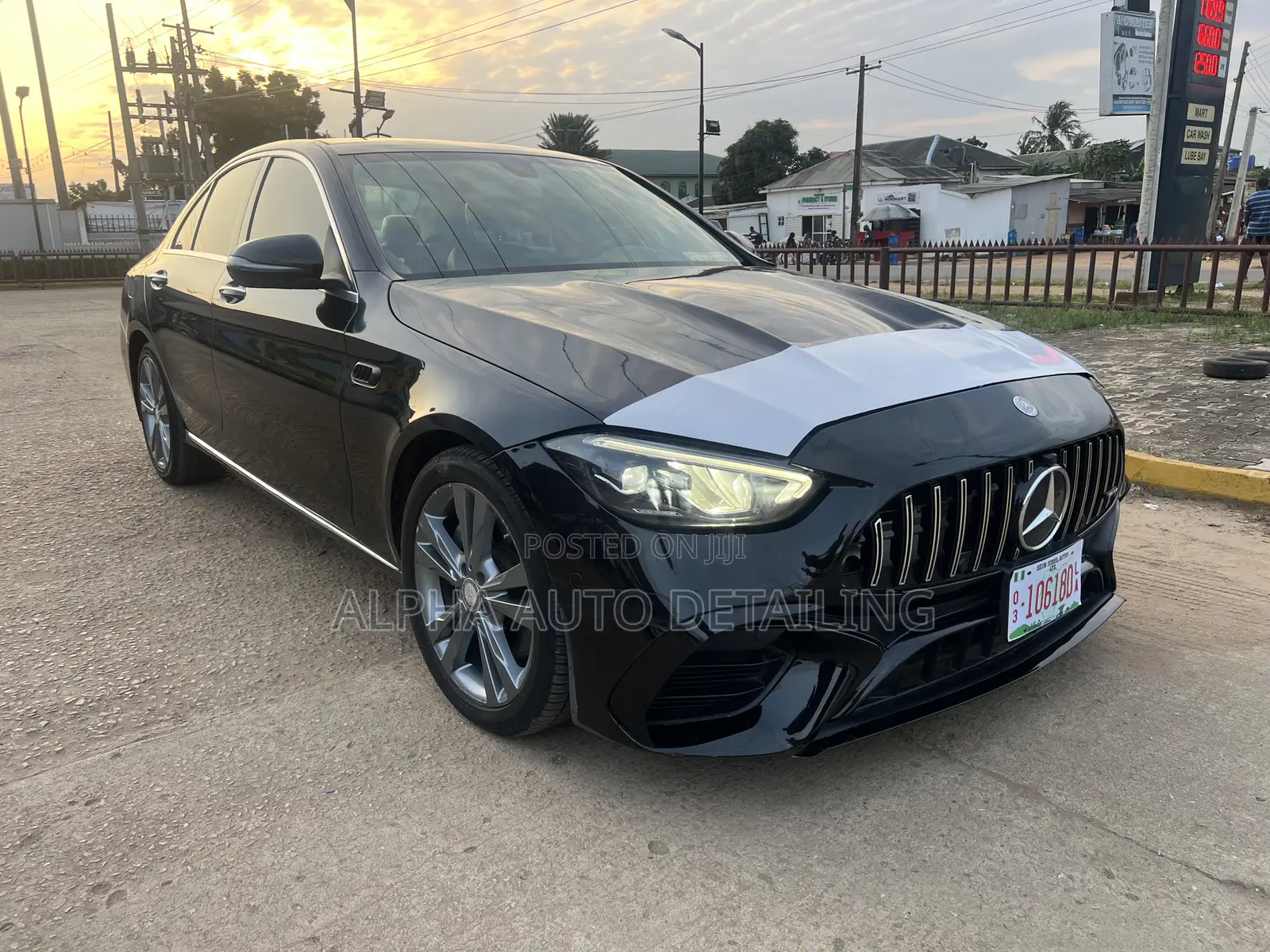 Mercedes-Benz C300 2016 Black