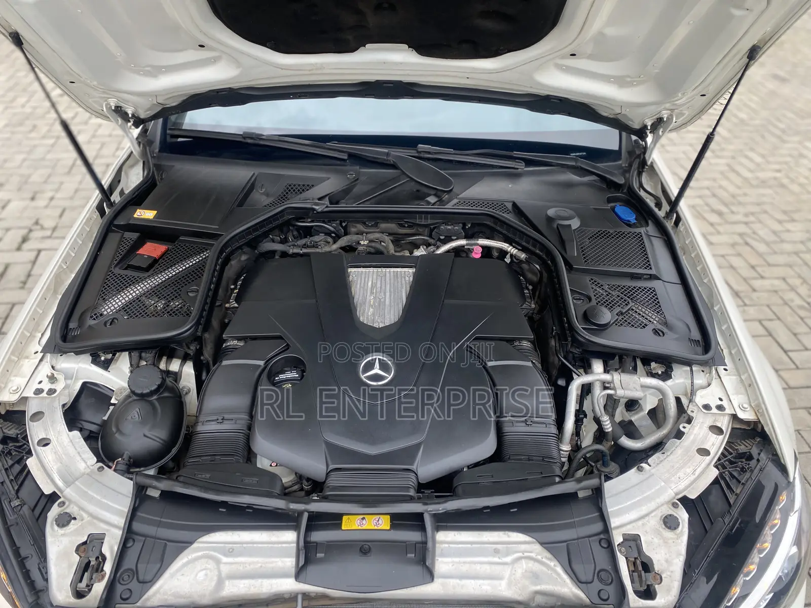 Mercedes-Benz C450 2015 White