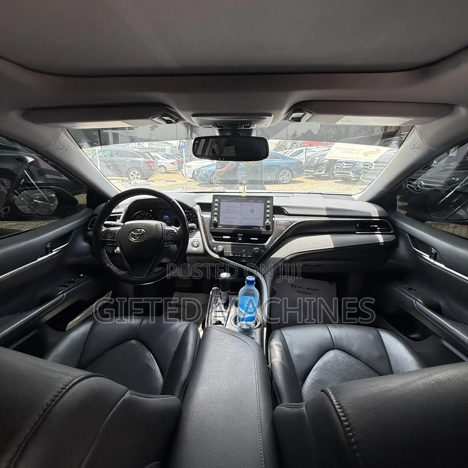 Toyota Camry 2021 Silver