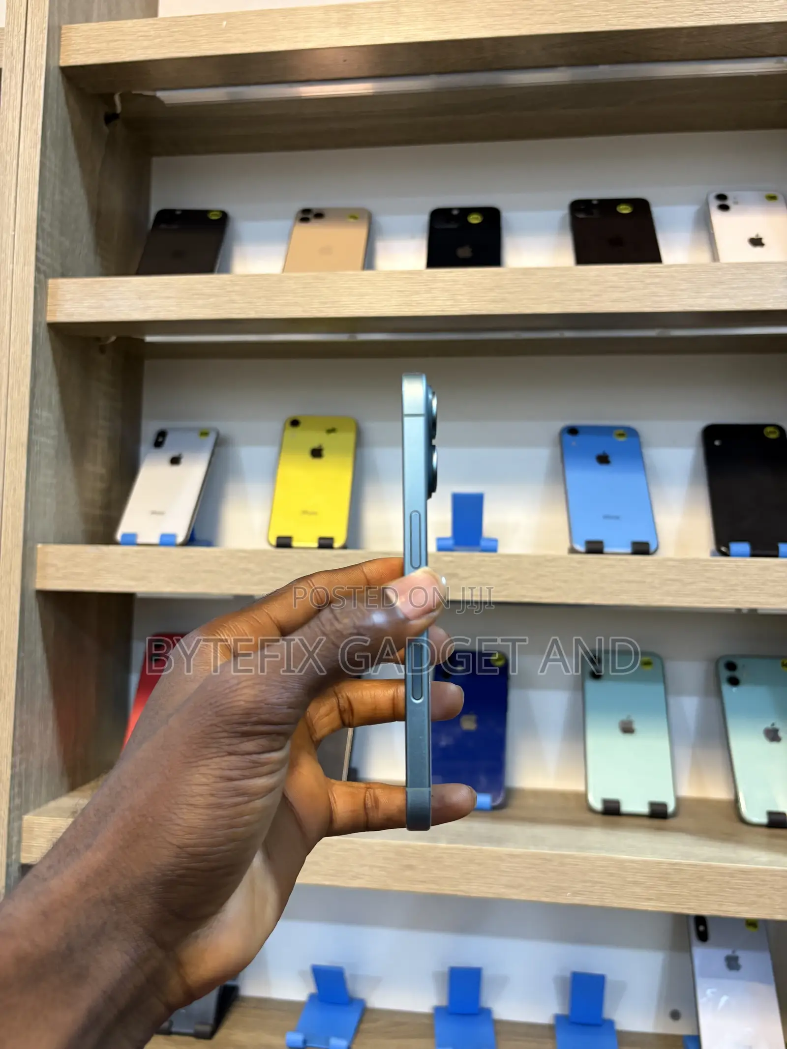 Apple iPhone 16 128 GB Green