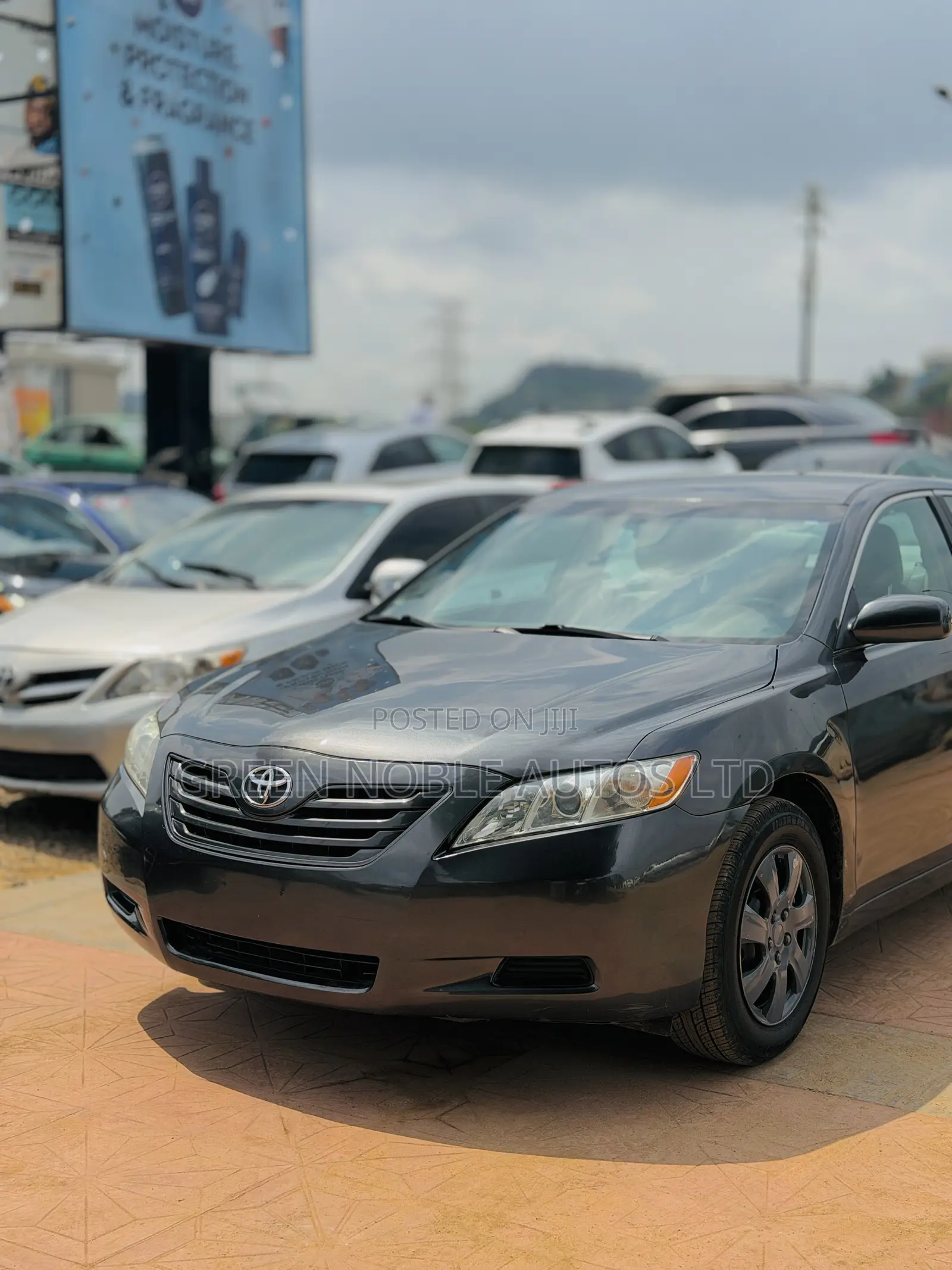 Toyota Camry LE V6 4dr Sedan (3.5L 6cyl 6AM) 2008 Red