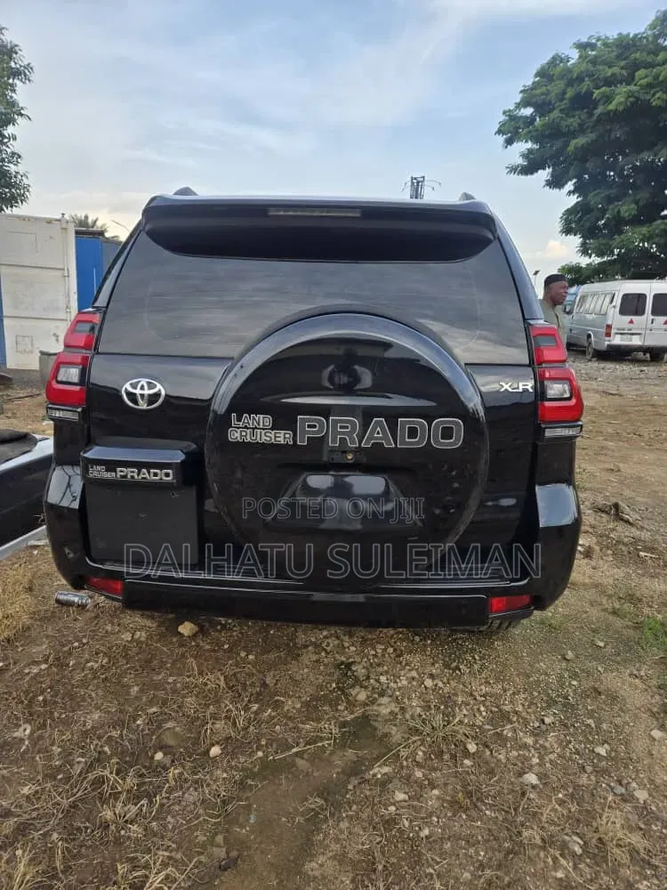 Toyota Land Cruiser Prado 2019 Black