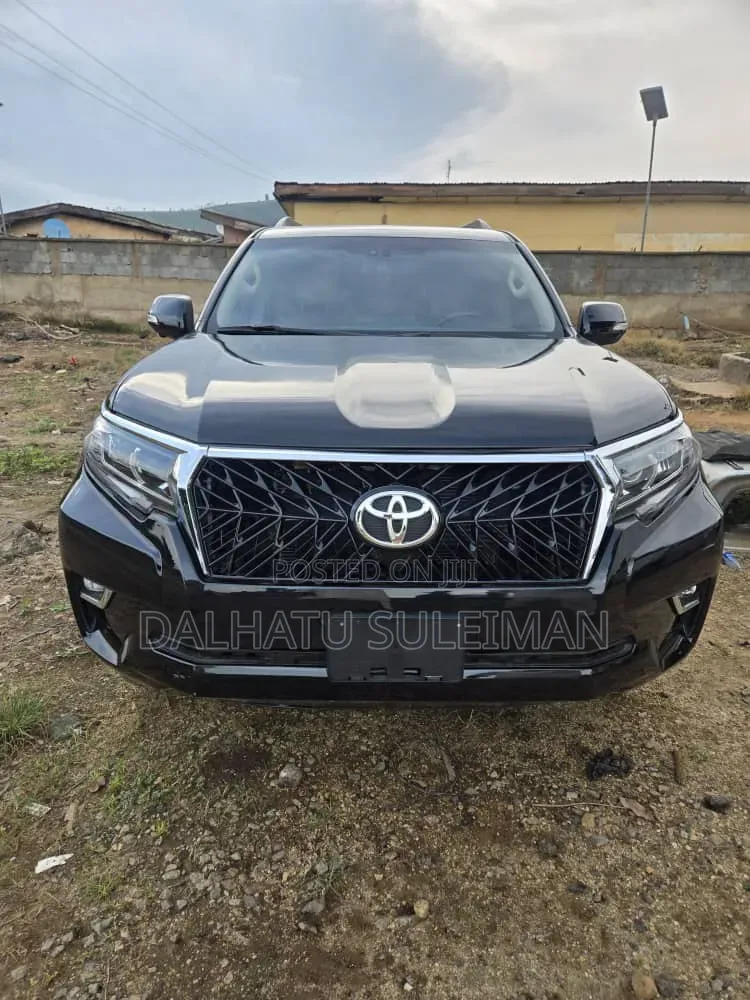 Toyota Land Cruiser Prado 2019 Black