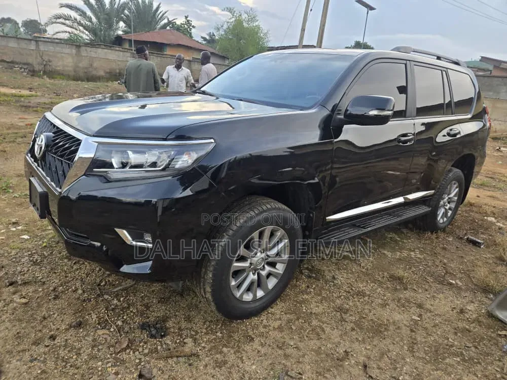 Toyota Land Cruiser Prado 2019 Black