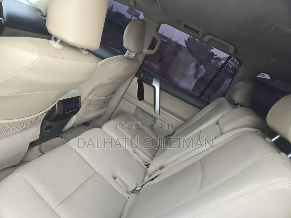 Toyota Land Cruiser Prado 2019 Black