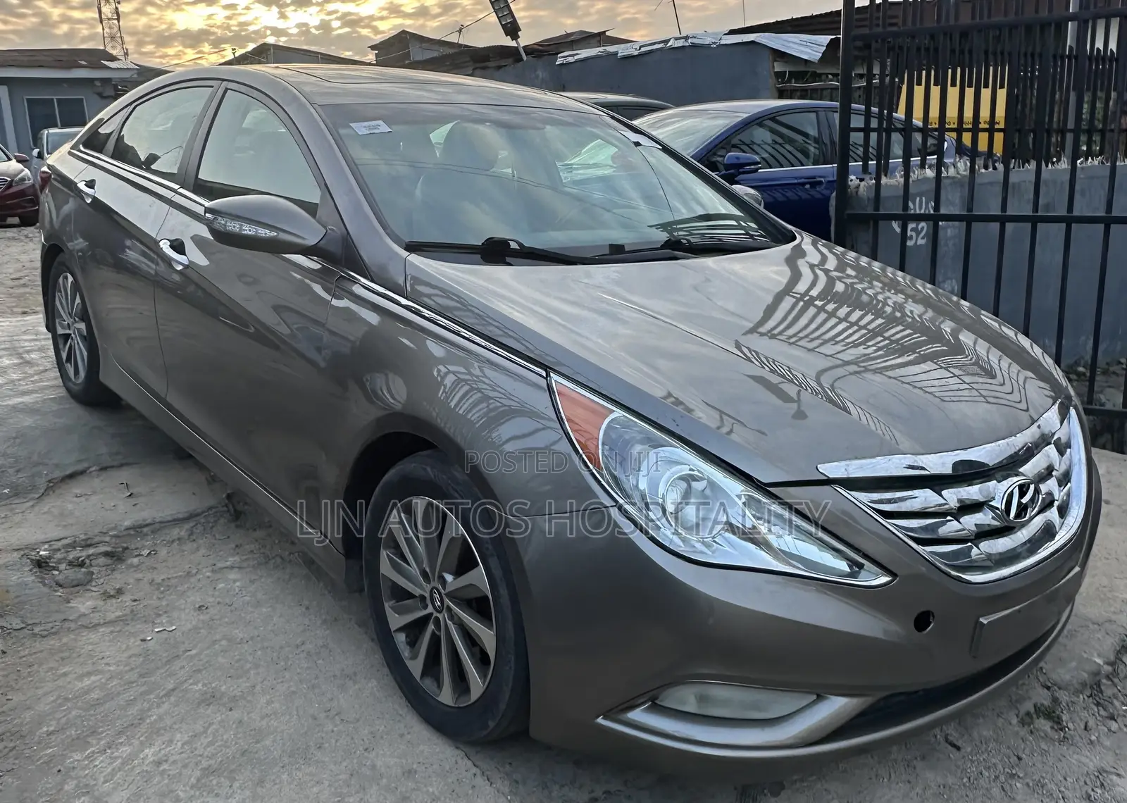 Hyundai Sonata Limited 4dr Sedan (2.0L 4cyl Turbo 6A) 2014 Pink