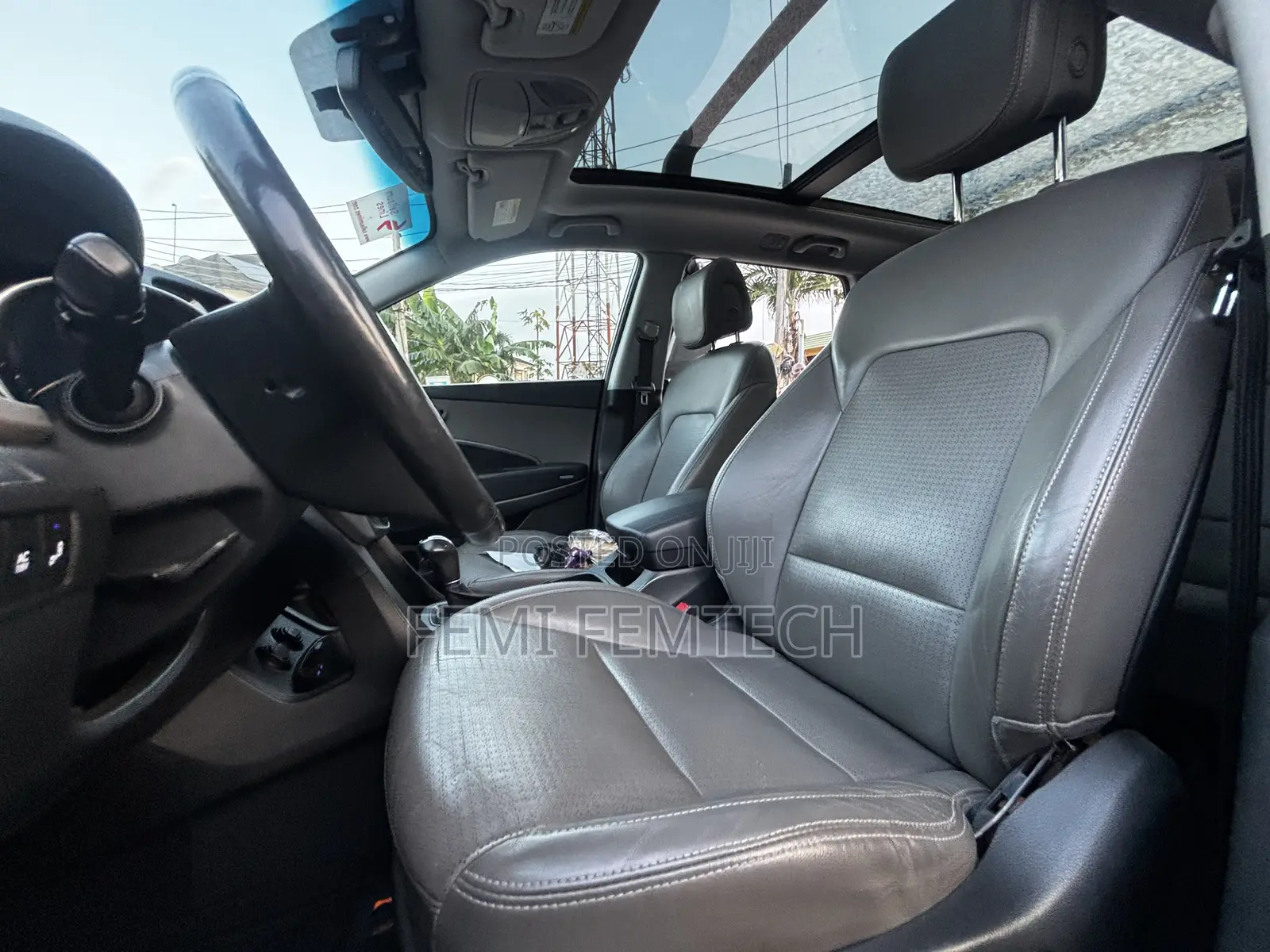 Hyundai Santa Fe Limited 4dr SUV AWD w/Saddle Interior (3.3L 6cyl 6A)