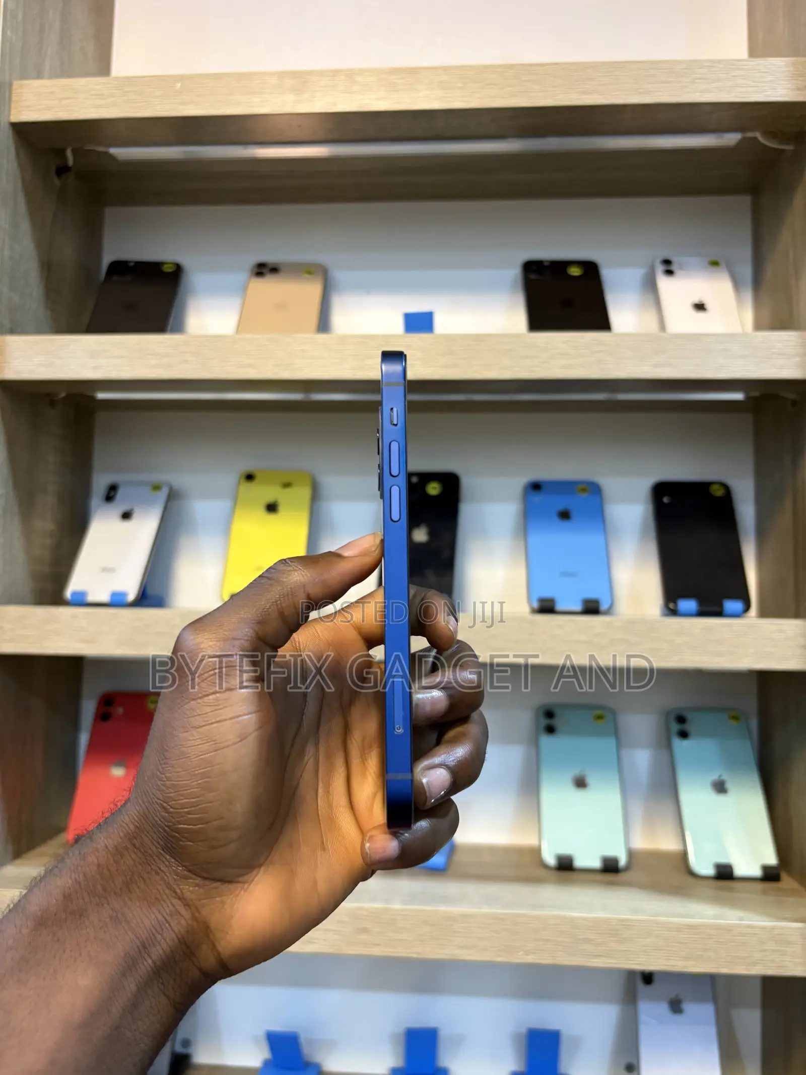 Apple iPhone 12 64 GB Blue