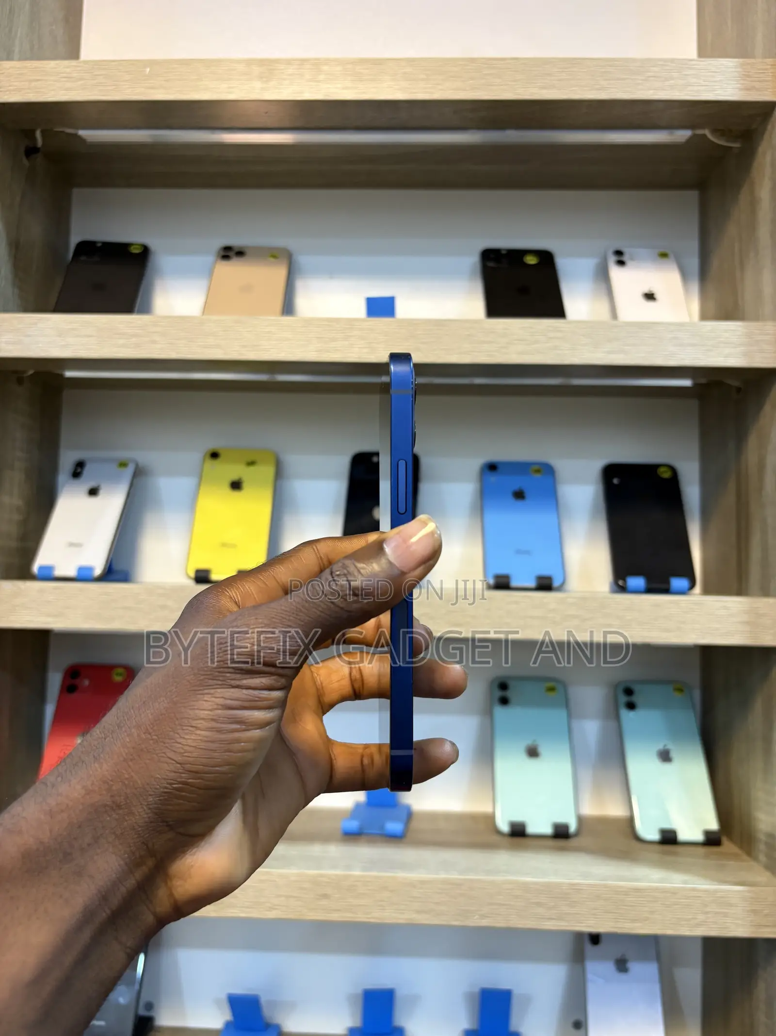 Apple iPhone 12 64 GB Blue