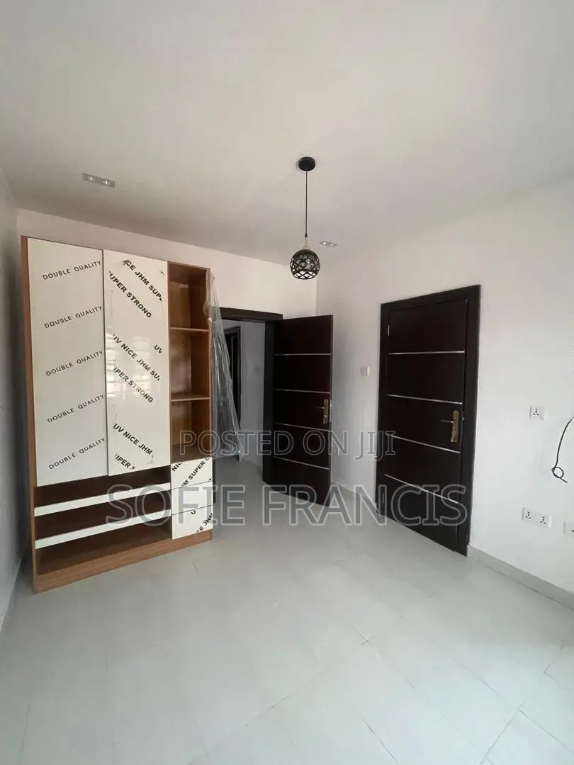 3bdrm Duplex in Agungi for rent