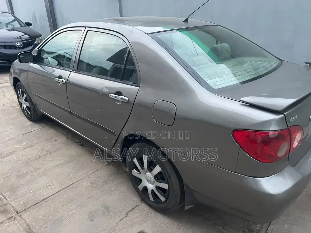 Toyota Corolla 2008 Brown