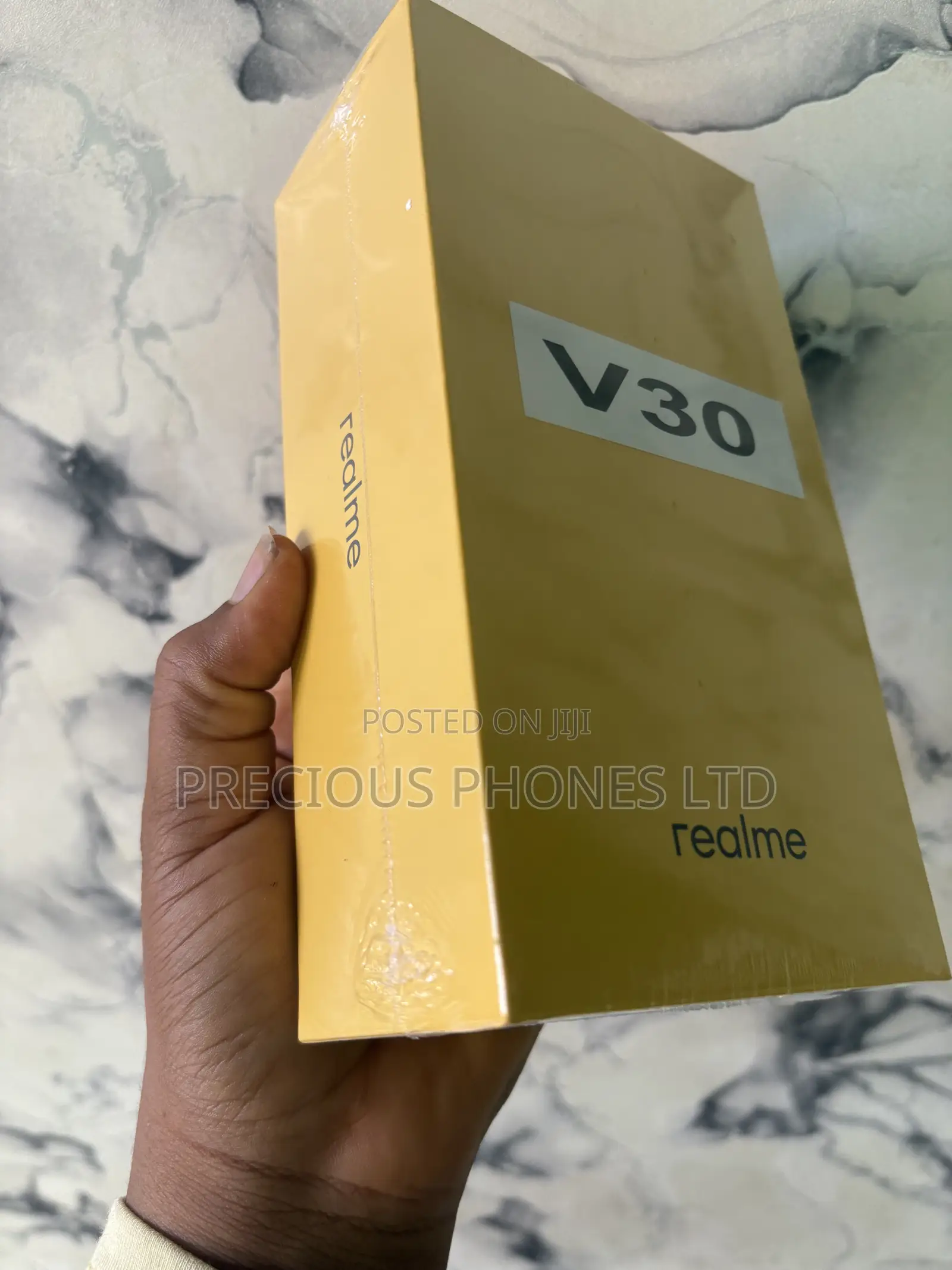 New Realme V30 128 GB Gold