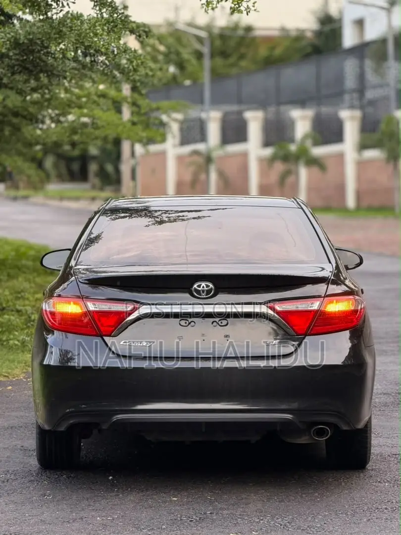 Toyota Camry 2016 Black