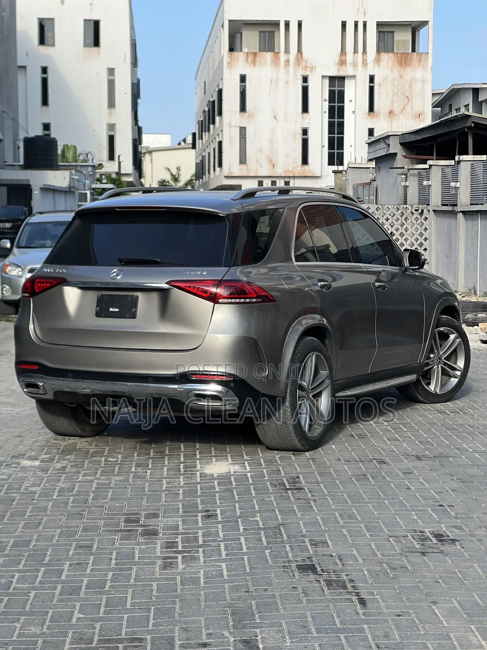 Mercedes-Benz GLE-Class GLE 350 4MATIC 2020 Gold