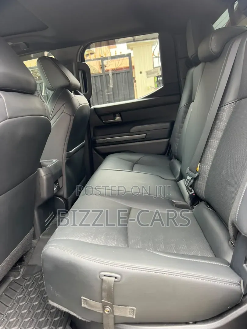 Toyota Tacoma 2025 Black
