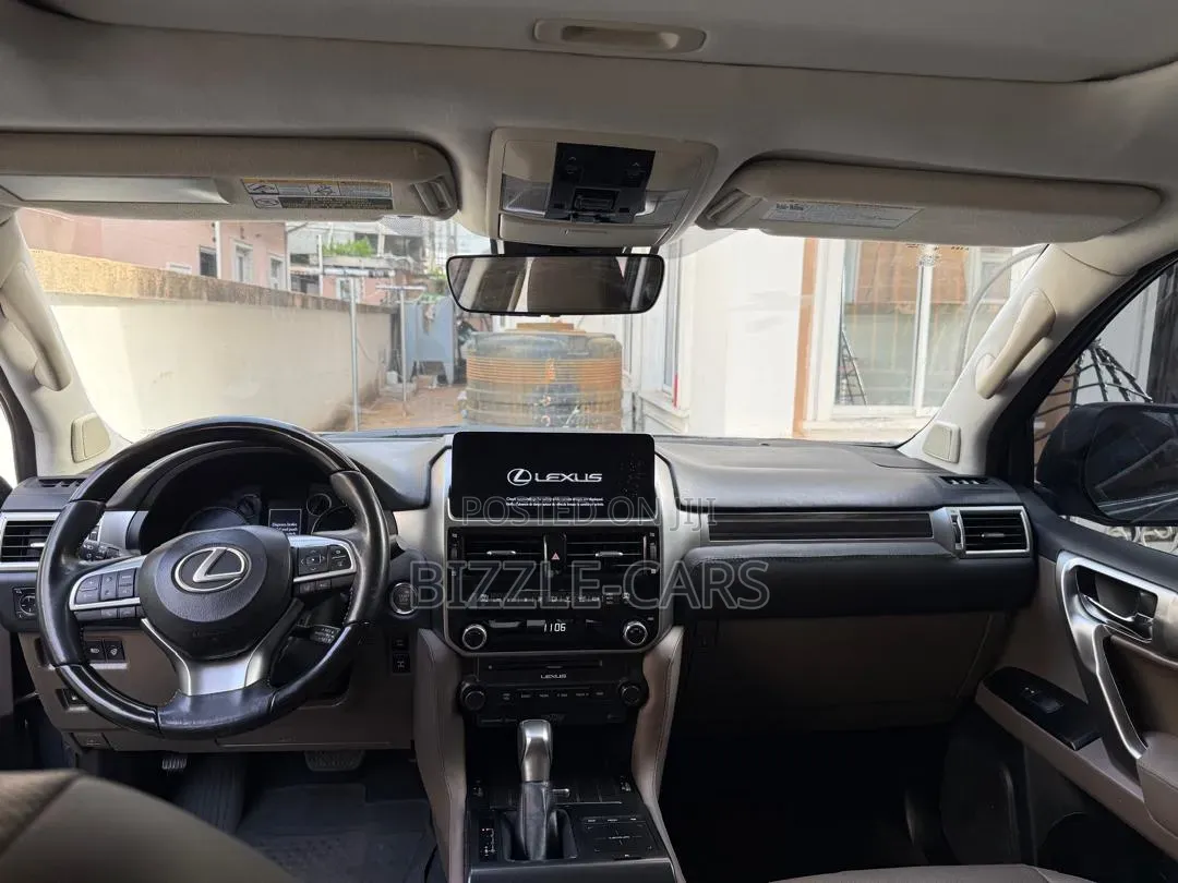 Lexus GX 2023 Silver