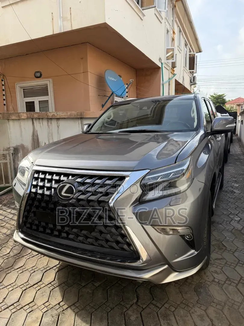 Lexus GX 2023 Silver