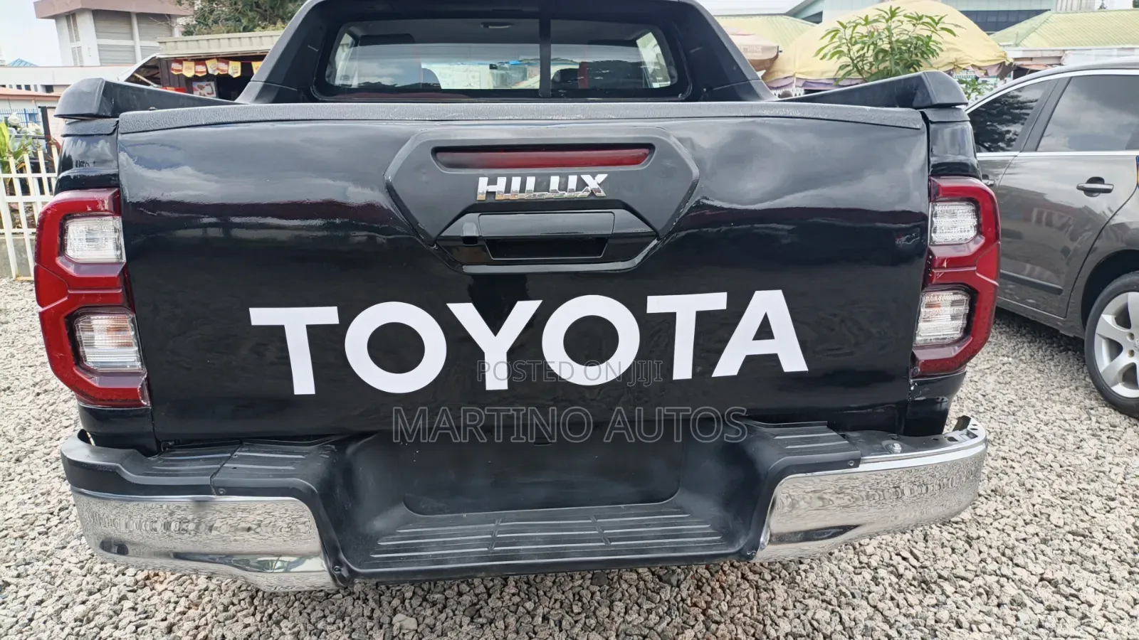 Toyota Hilux 2013 Black