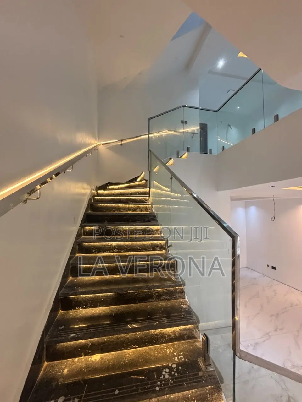5bdrm Townhouse / Terrace in Jahi for rent