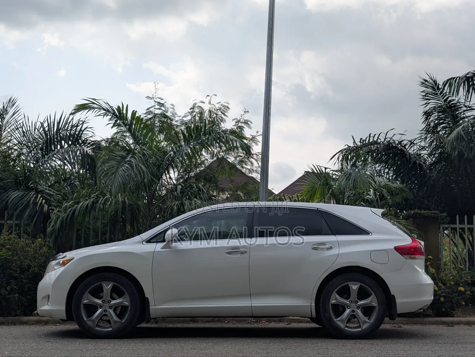 Toyota Venza 2010 White