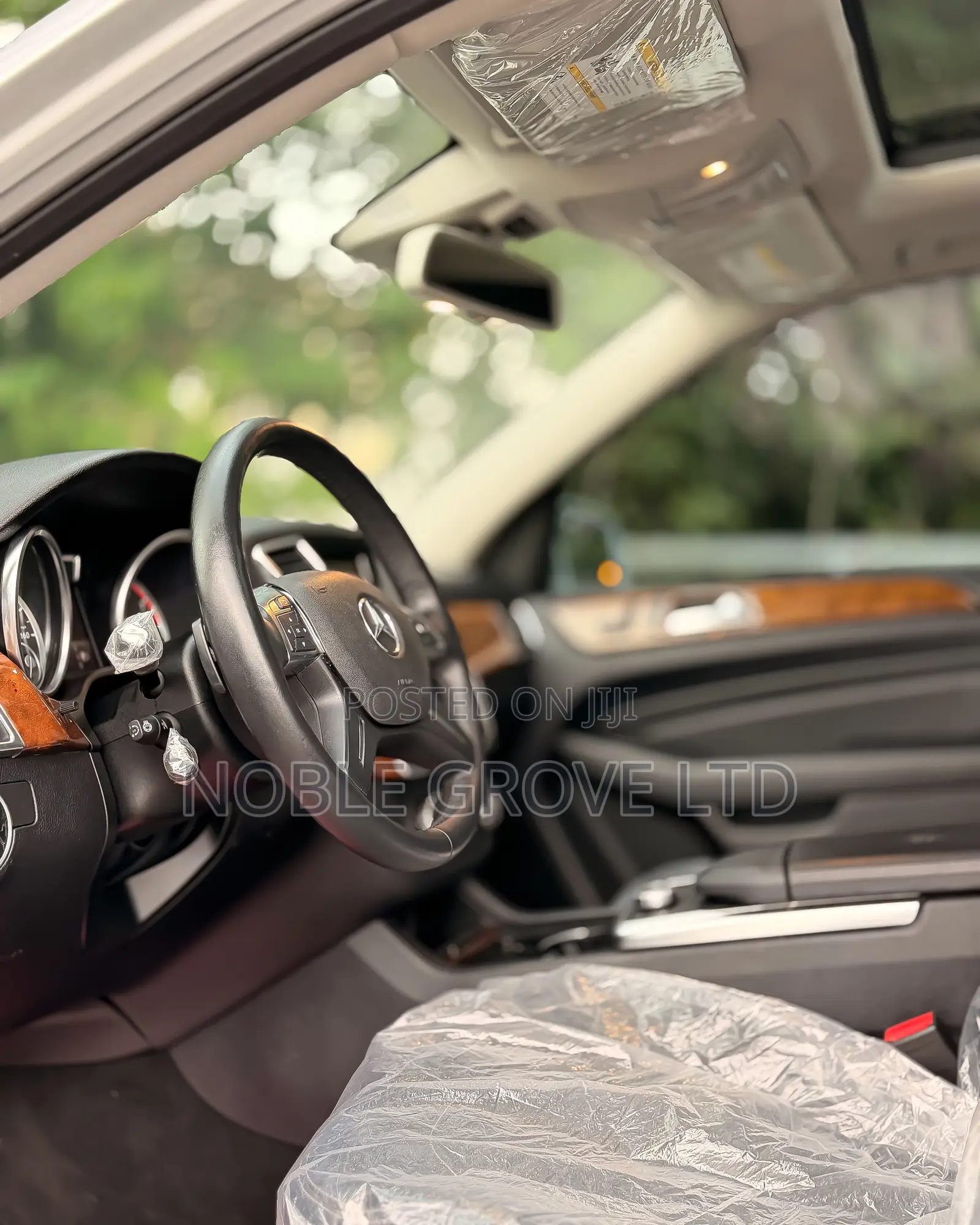 Mercedes-Benz M Class ML350 4MATIC 4dr SUV AWD (3.5L 6cyl 7A) 2015