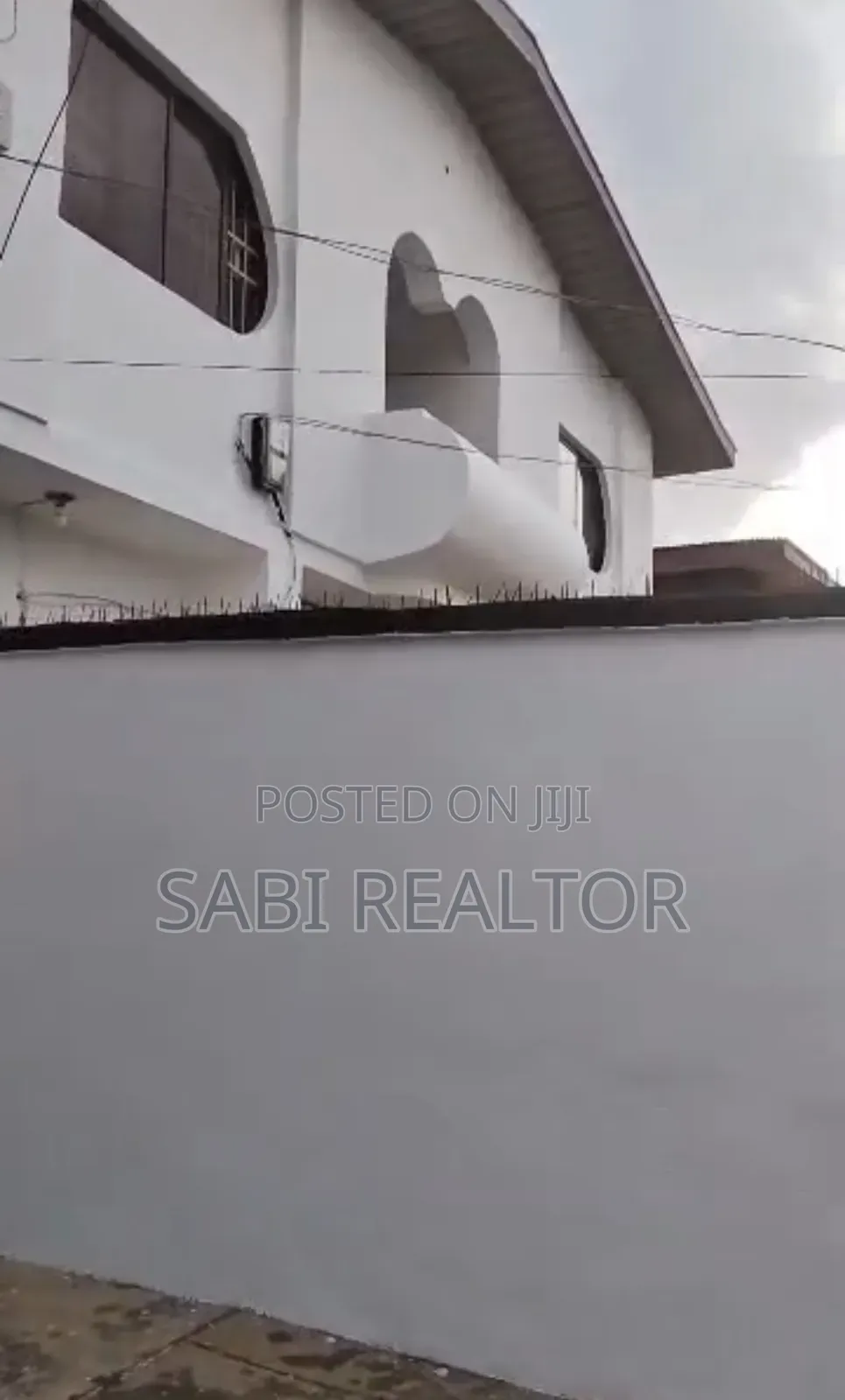 Furnished 3bdrm Block of Flats in Abaranje for sale