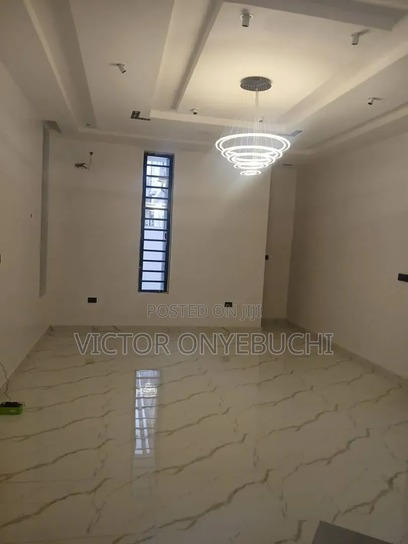 5bdrm Duplex in Peace Estate, Ago Palace for sale