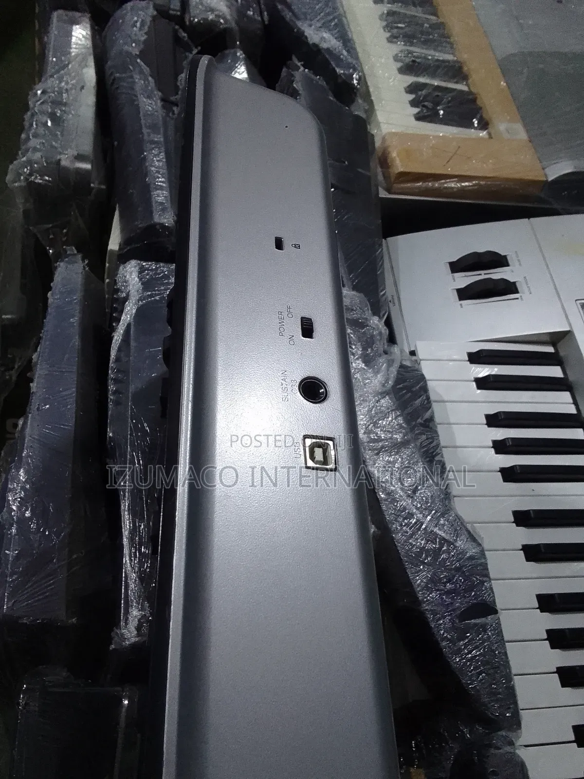 M-Audio Oxygen 61 MIDI Controller Keyboard – 61 Keys