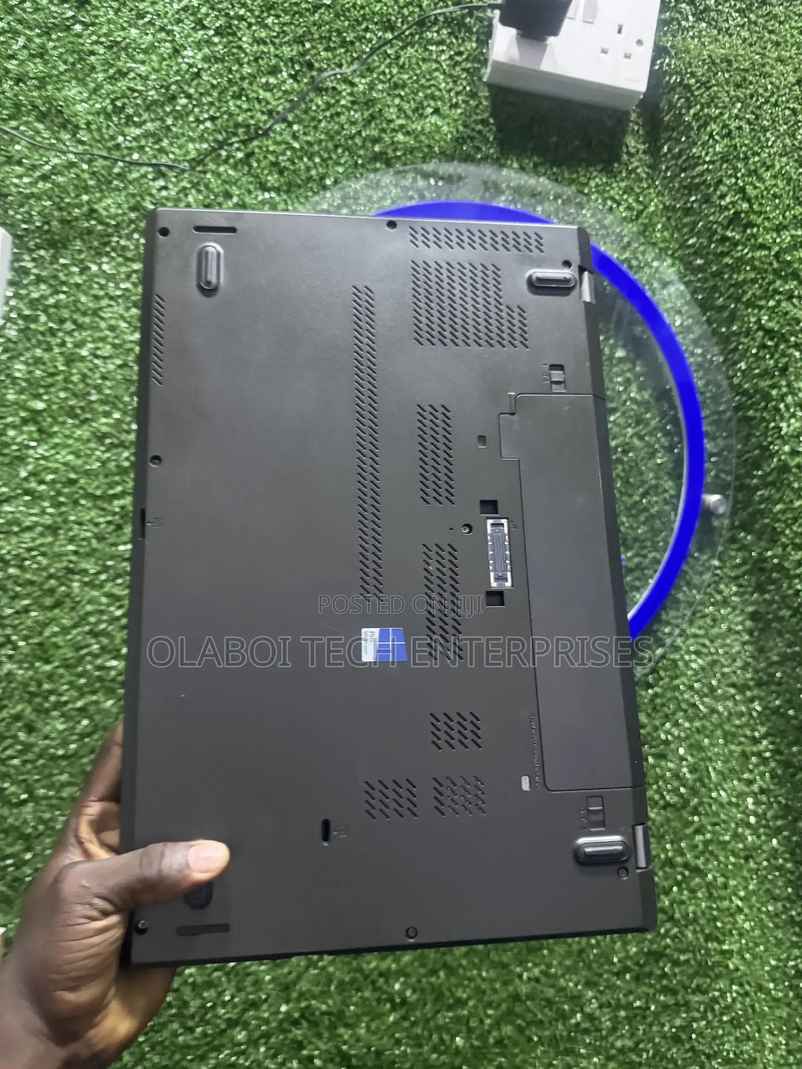 Laptop Lenovo ThinkPad T560 8GB Intel Core i5 HDD+SSD 500GB