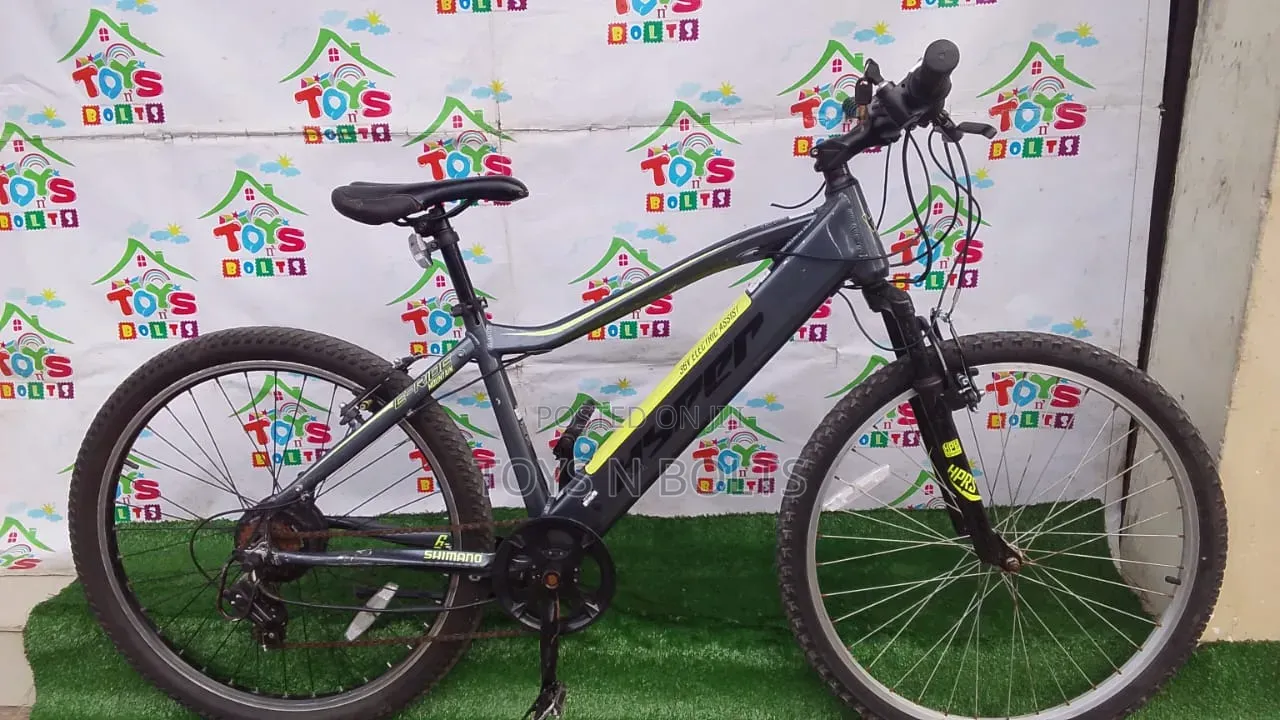 HYPER Electric Bicycle Adult Size