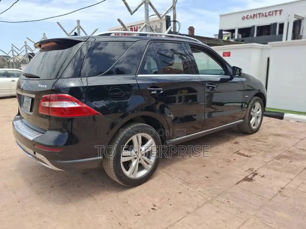 Mercedes-Benz M Class 2014 Black