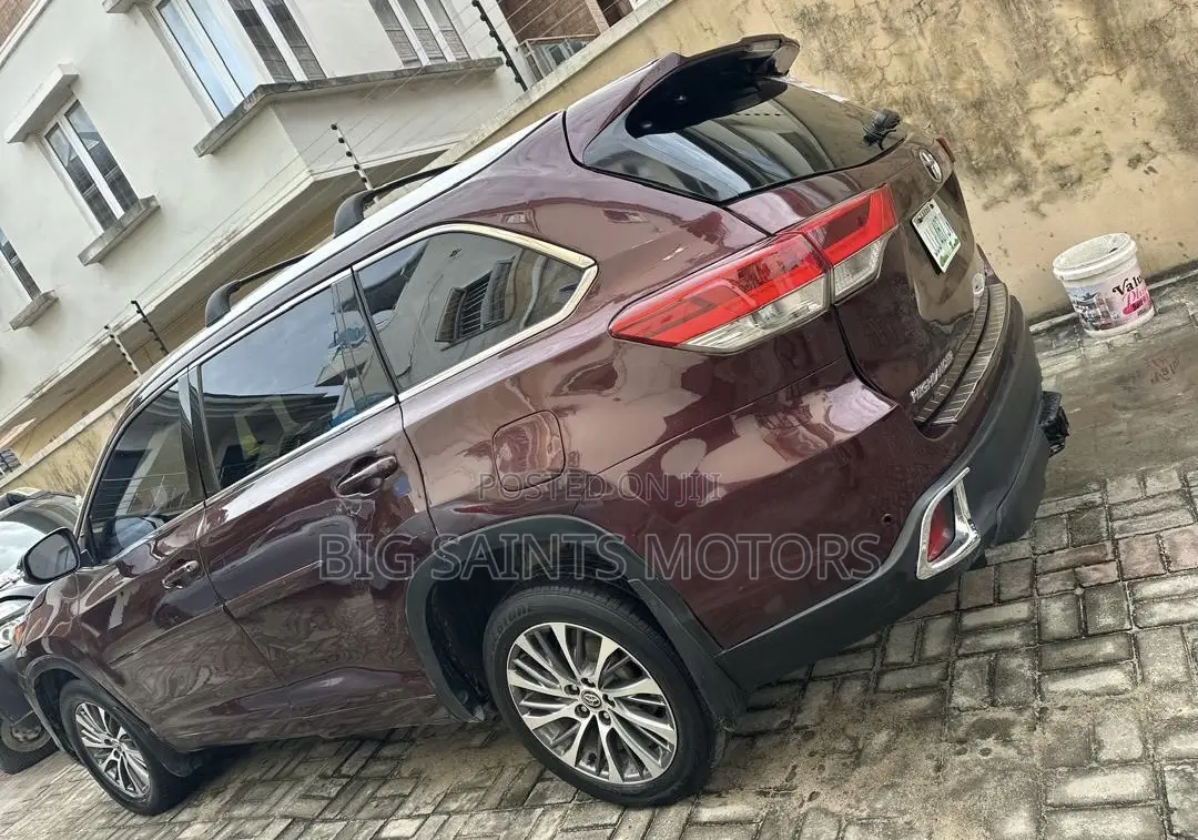Toyota Highlander Limited 4dr SUV AWD (3.5L 6cyl 6A) 2015 Maroon