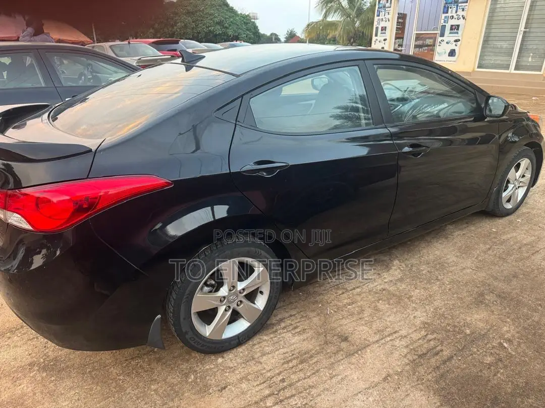 Hyundai Elantra 2013 Black