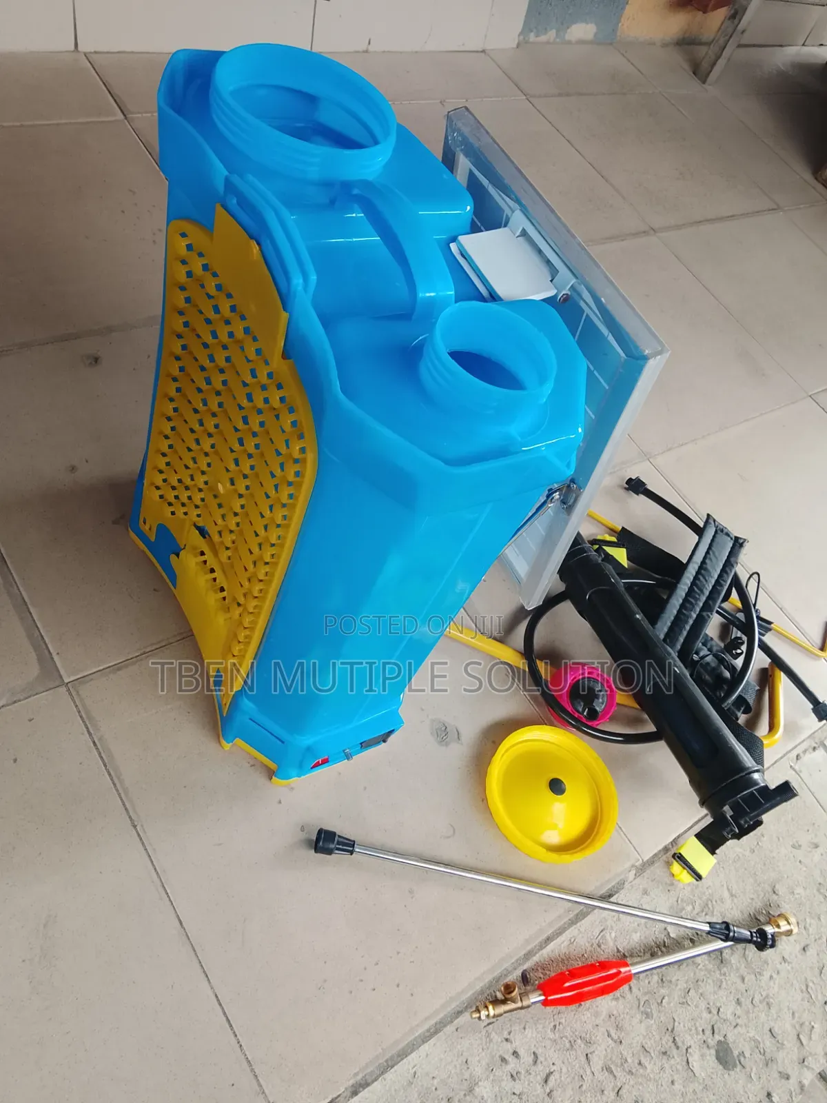 3-in-1 Solar-Powered Knapsack Sprayer
