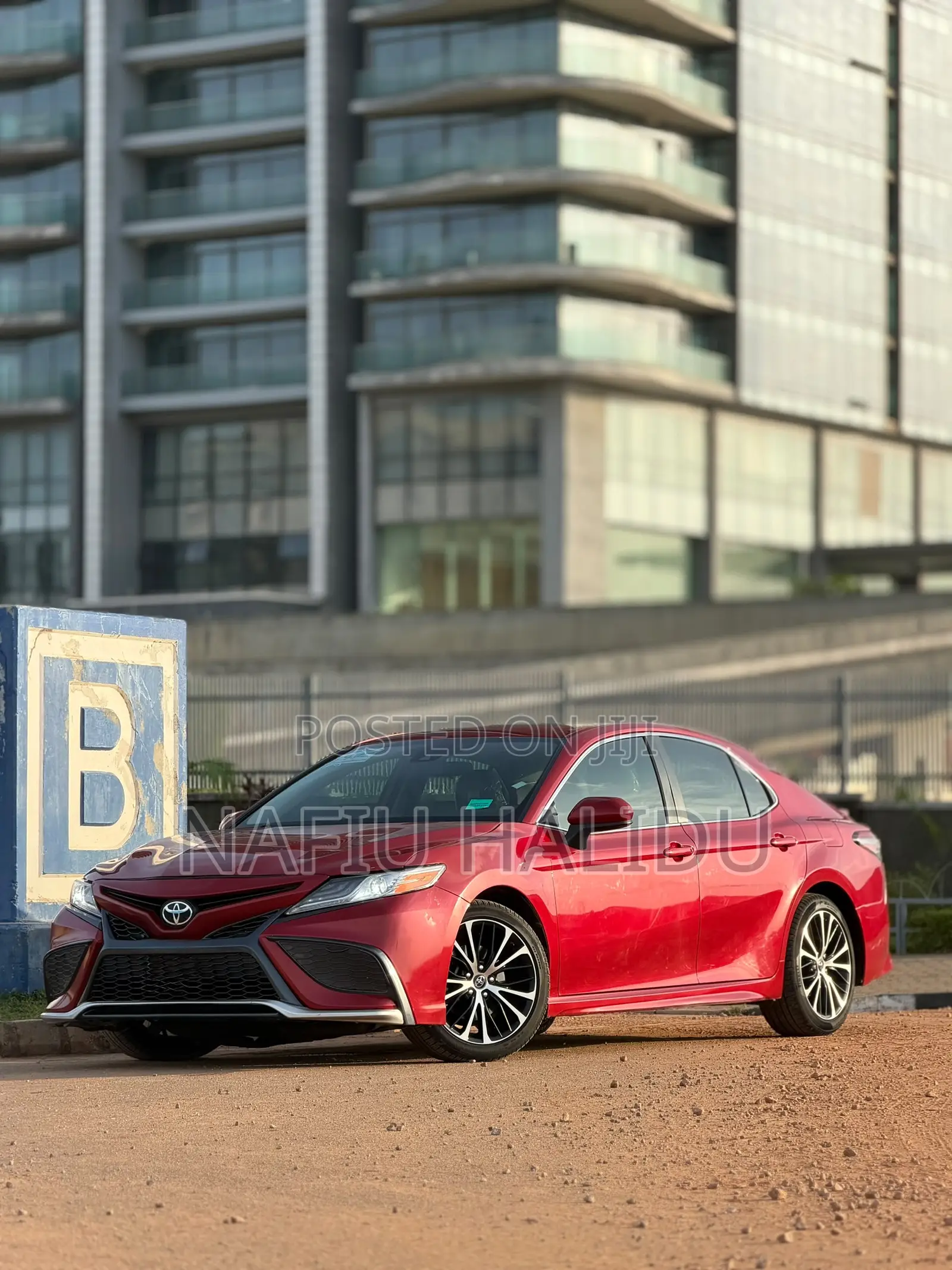 Toyota Camry 2020 Red