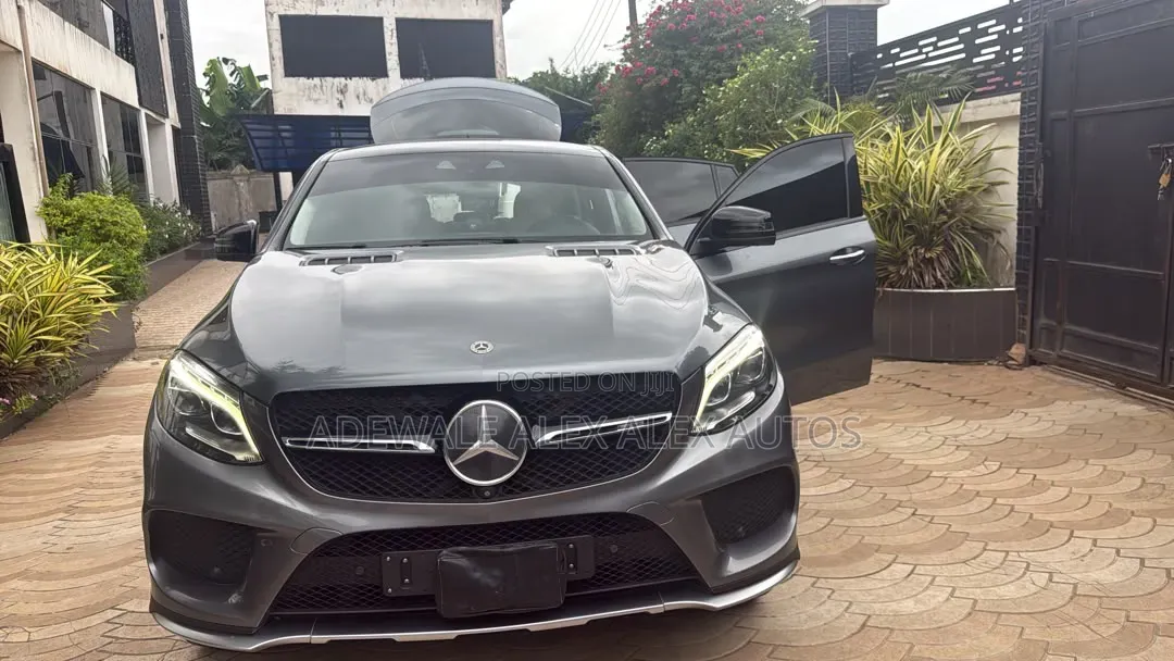 Mercedes-Benz GLE-Class AMG GLE 43 4MATIC 2018 Gray