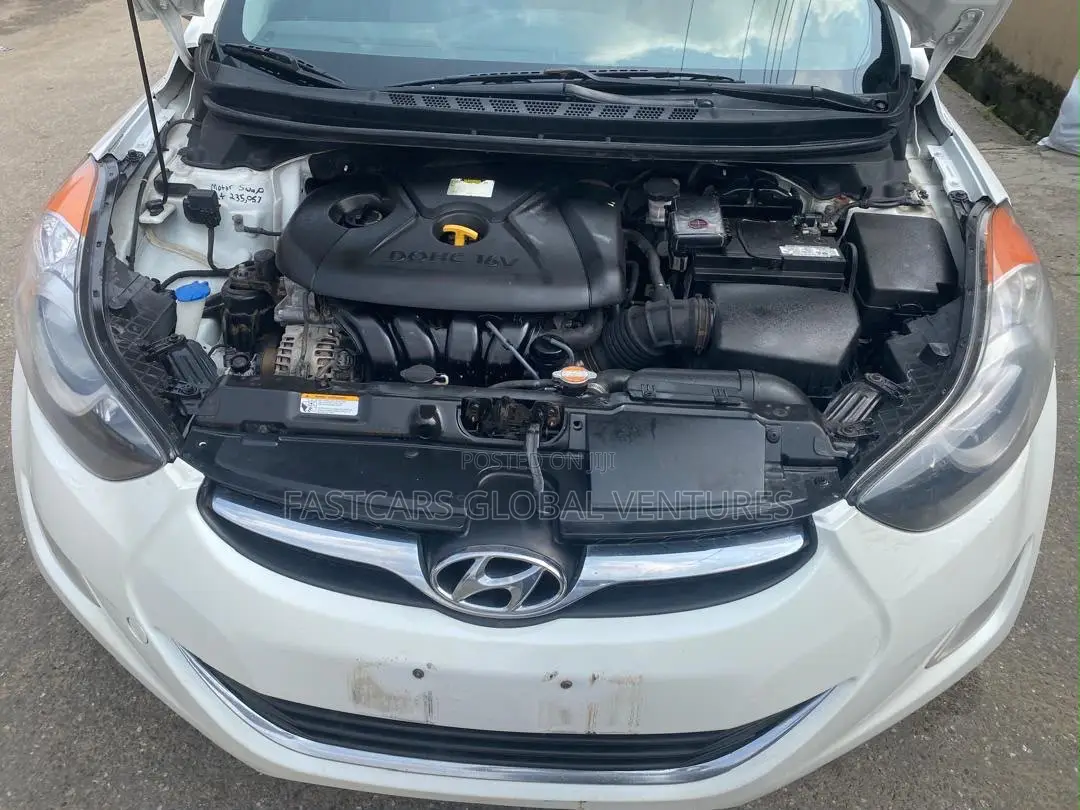 Hyundai Elantra GLS 2011 White