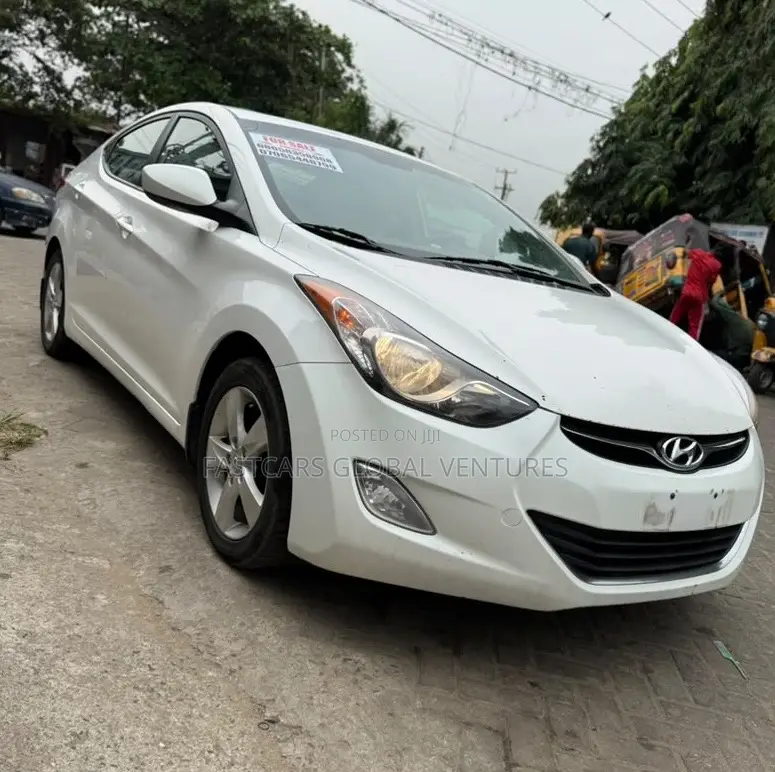 Hyundai Elantra GLS 2011 White