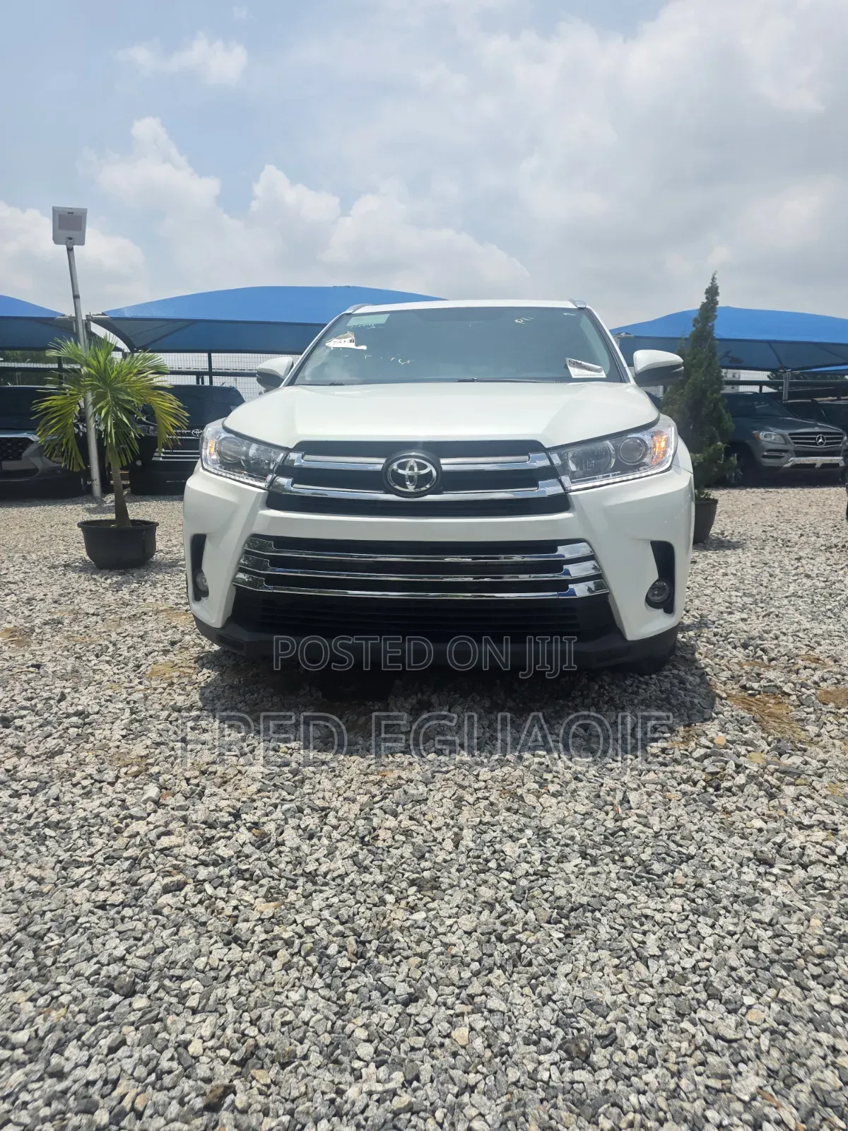 Toyota Highlander XLE 4x4 V6 (3.5L 6cyl 8A) 2018 White