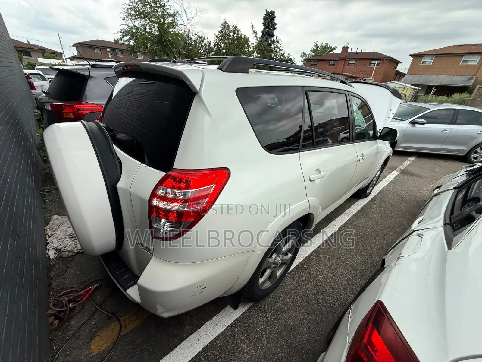 Toyota RAV4 2012 White