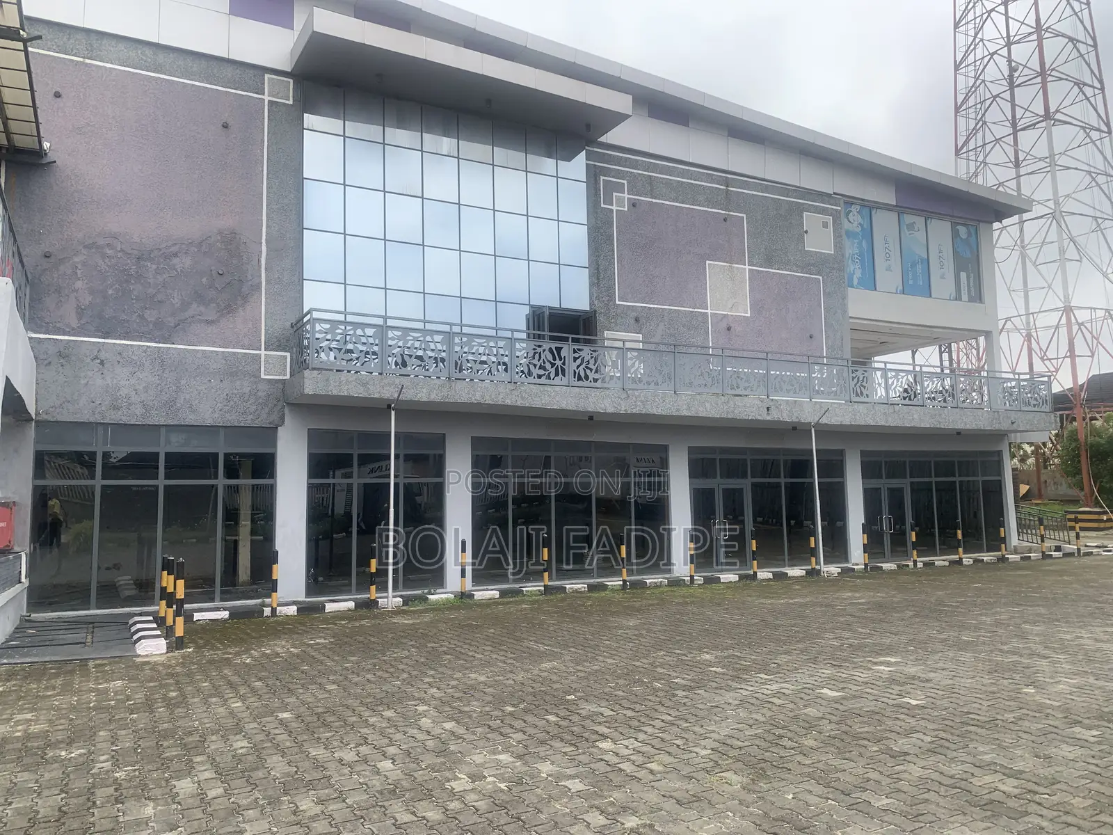 Massive Property on 6,500sqm for Sale at Ikota, Lekki Lagos.