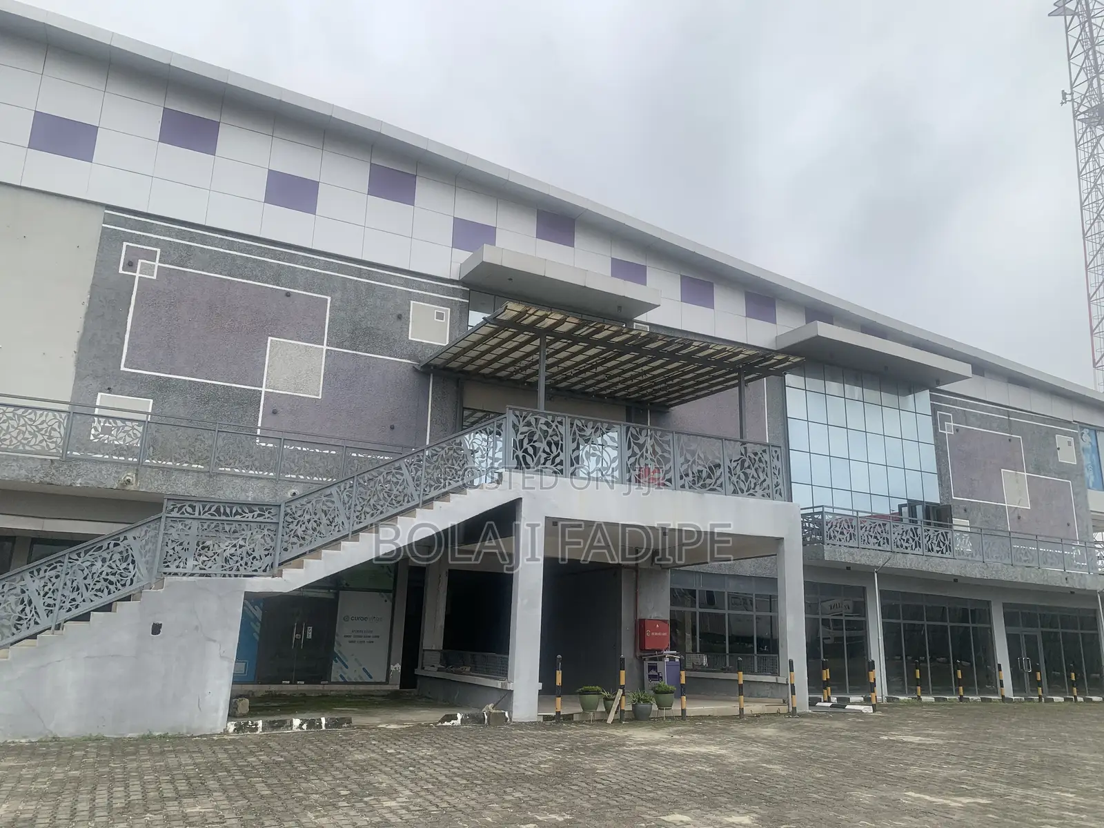 Massive Property on 6,500sqm for Sale at Ikota, Lekki Lagos.