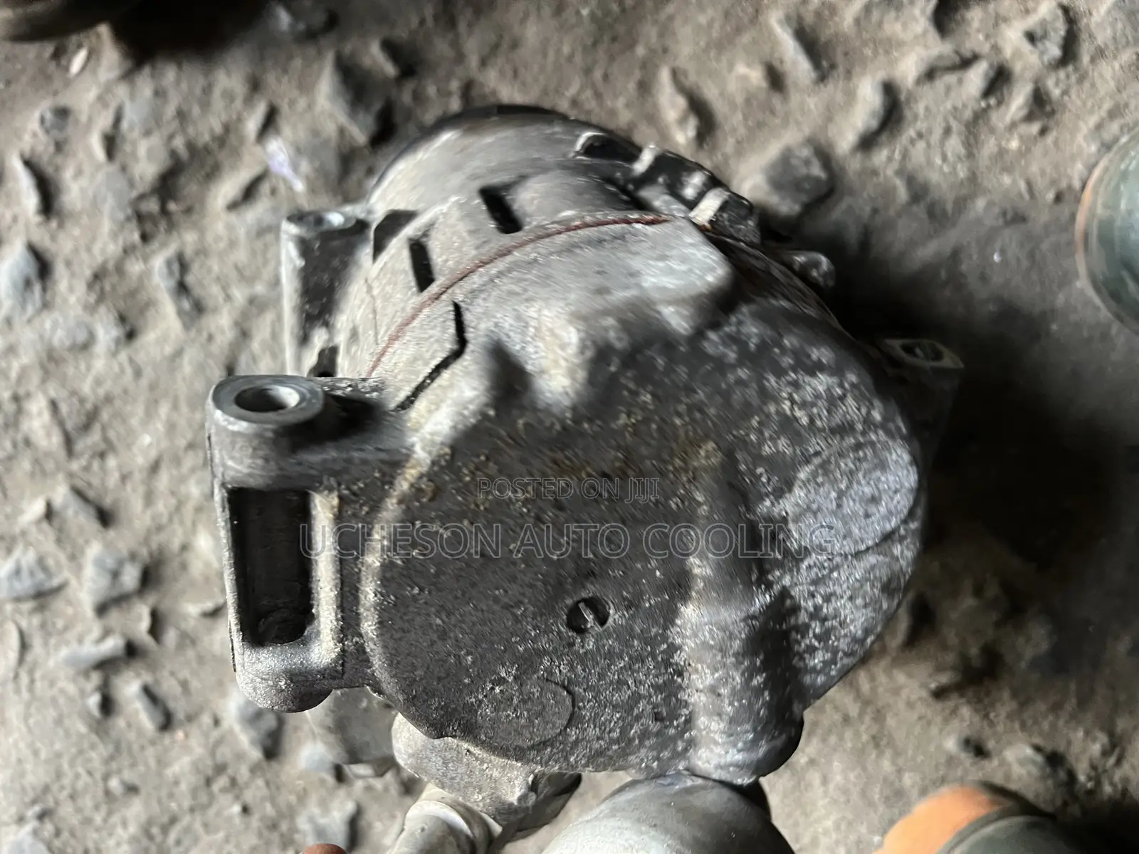 AC Compressor for Venza