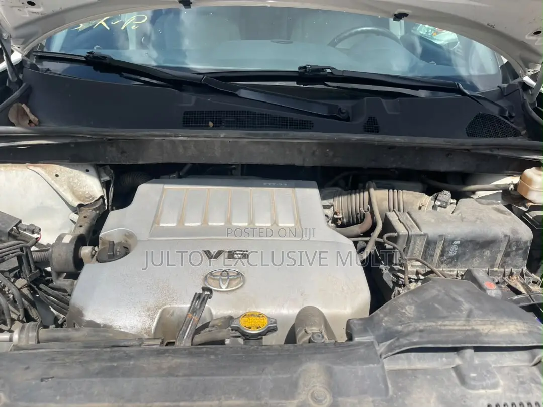 Toyota Highlander Limited 3.5l 4WD 2013 White