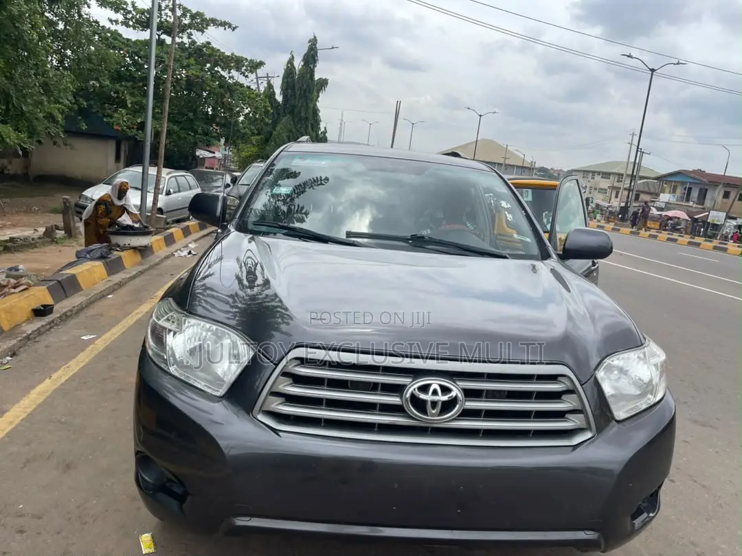 Toyota Highlander Base 2009 Gray