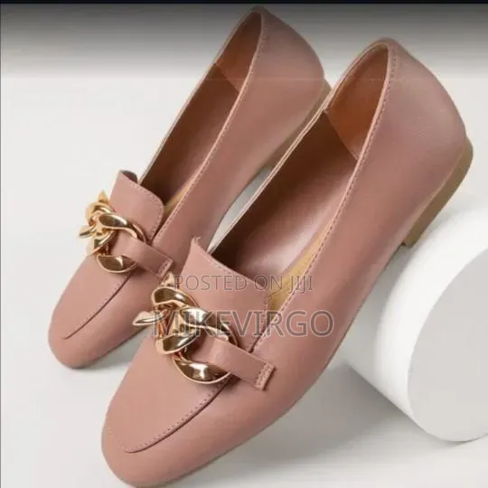 Handmade Cream Coloured Female Corporate Shoe